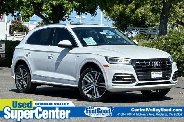 2020 AUDI Q5 e