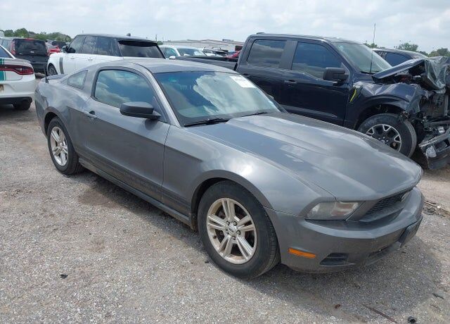 2011 FORD Mustang