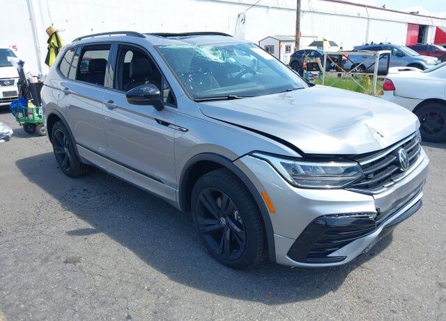2024 VOLKSWAGEN Tiguan 4Motion