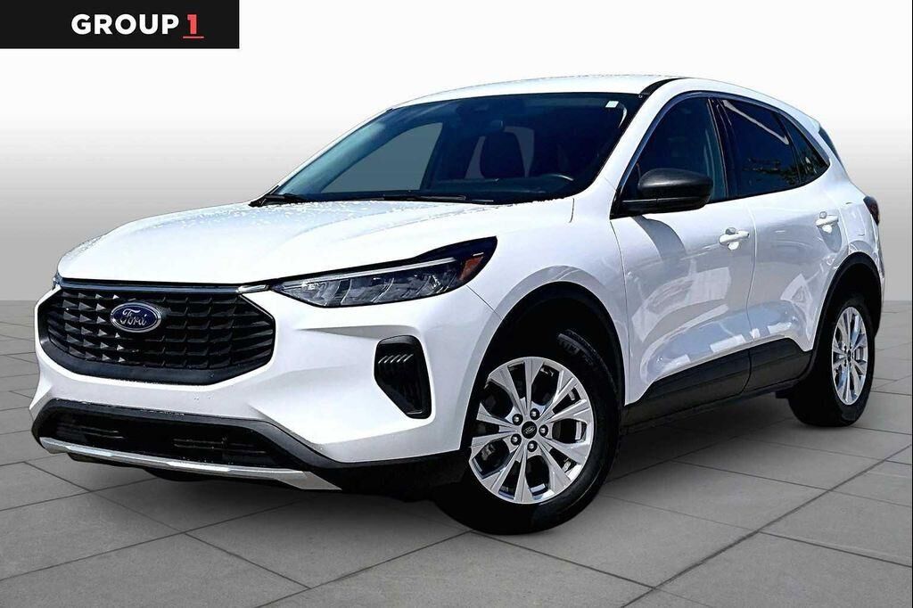 2023 FORD Escape