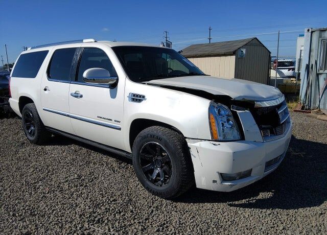 2014 CADILLAC Escalade
