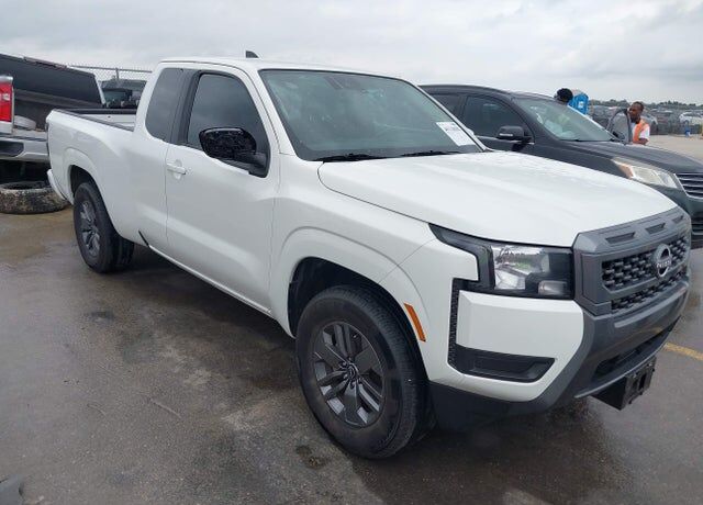 2025 NISSAN Frontier