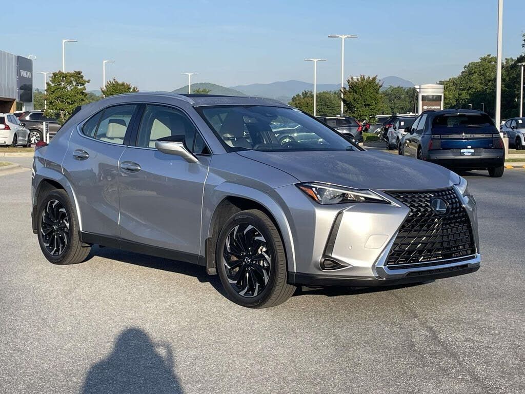 2023 LEXUS UX