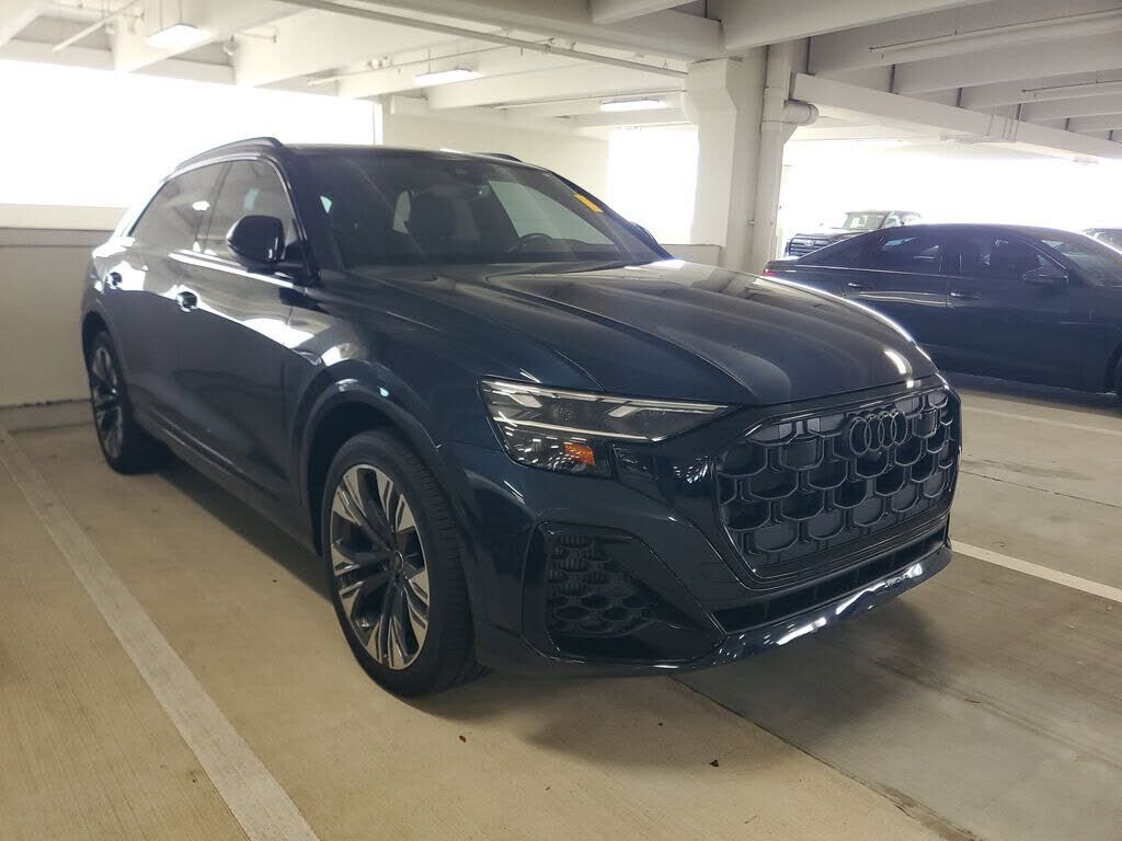 2025 Audi Q8