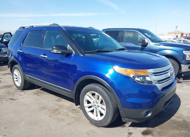 2015 FORD Explorer