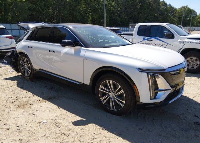 2025 CADILLAC Lyriq