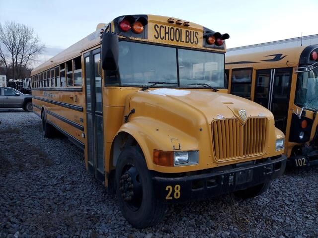 2004 INTERNATIONAL 3000IC