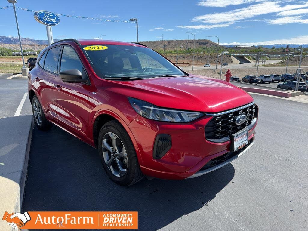 2024 FORD Escape