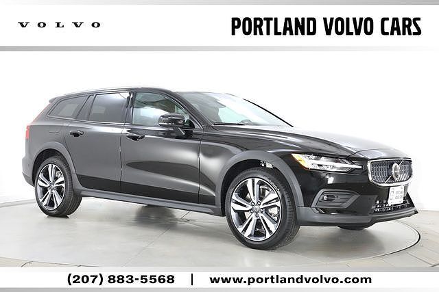 2026 VOLVO V60CC