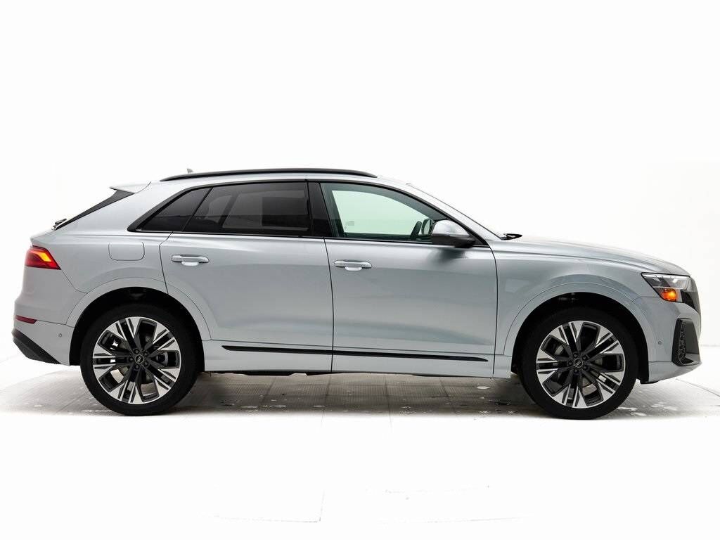 2025 Audi Q8