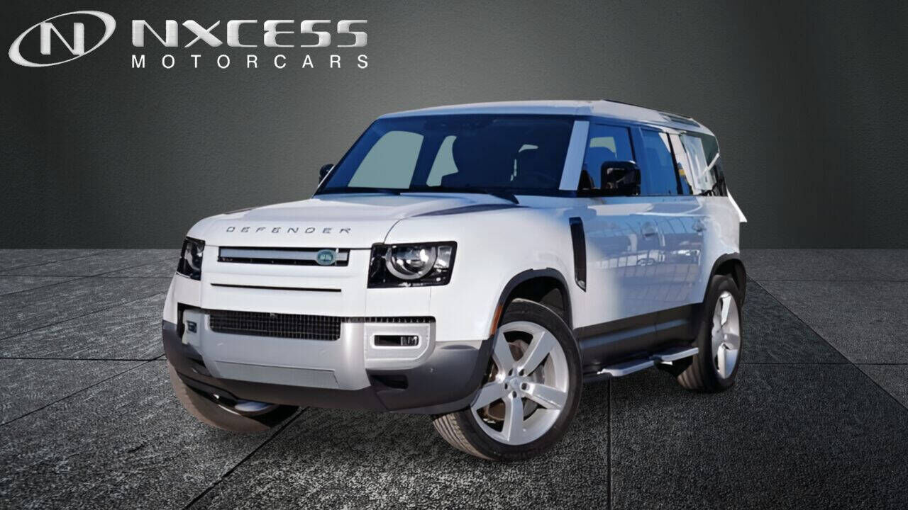 2023 LAND ROVER Defender