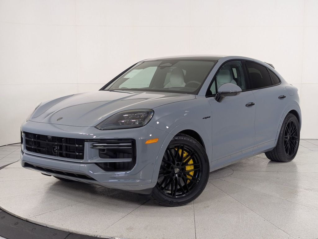 2026 PORSCHE Cayenne