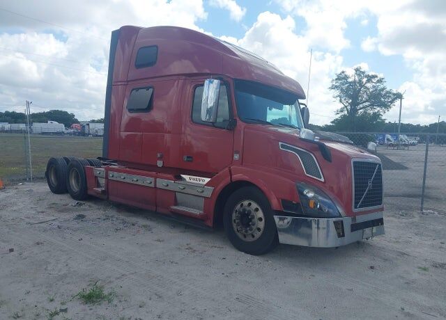 2017 VOLVO TRUCK VNL