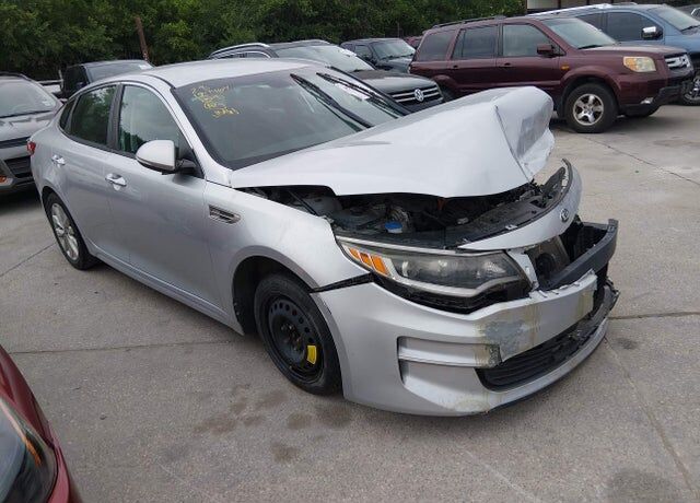 2017 KIA Optima