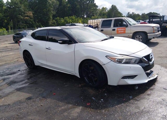 2017 NISSAN Maxima
