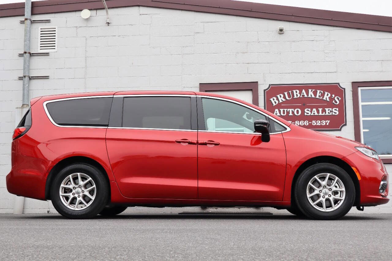 2025 CHRYSLER Pacifica