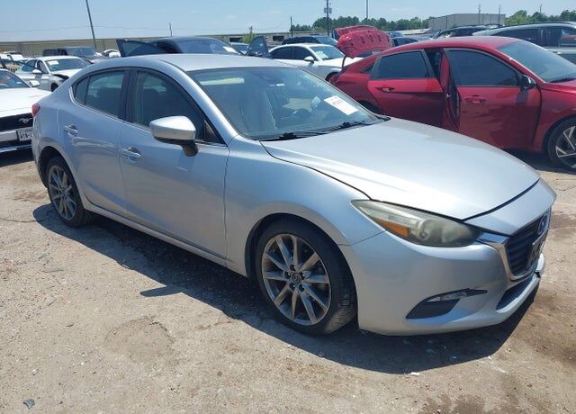 2018 MAZDA Mazda3