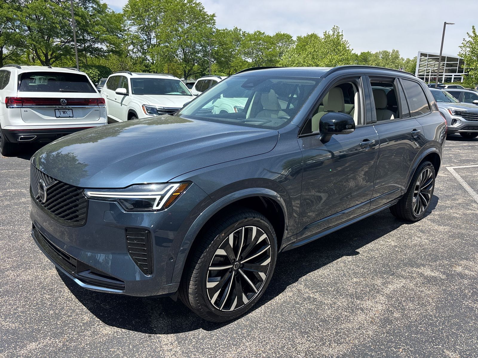 2026 VOLVO XC90