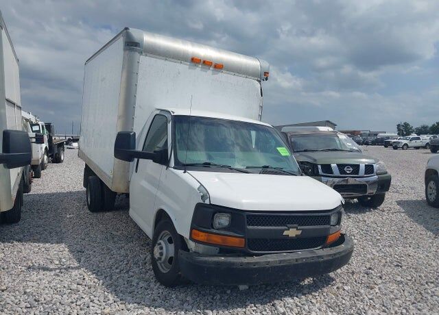 2011 CHEVROLET Express