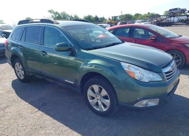 2012 SUBARU Outback