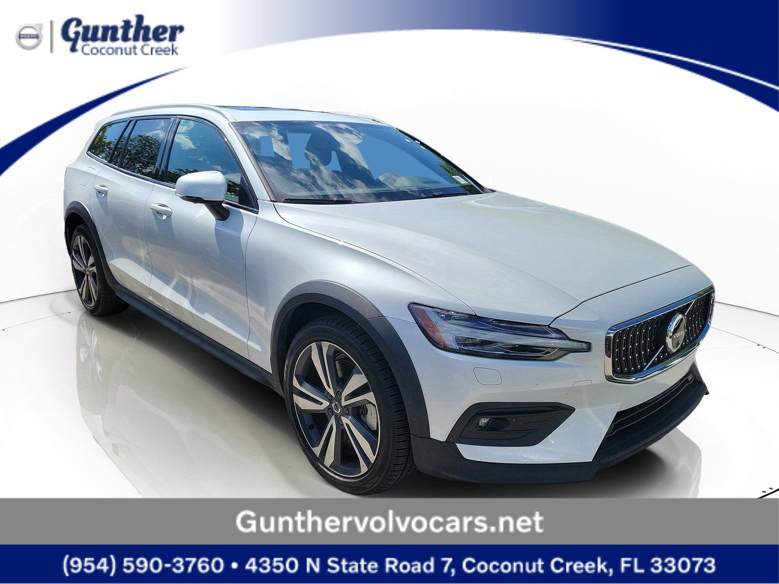 2025 VOLVO V60CC