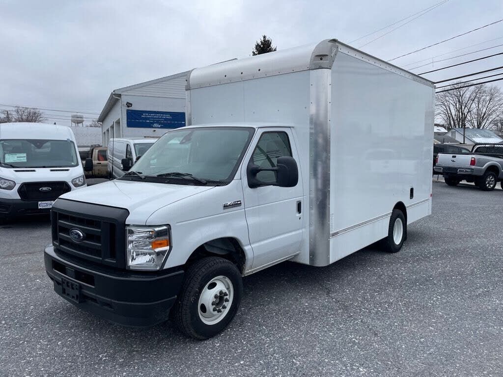 2024 FORD E-350