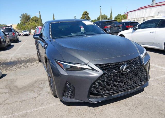 2021 LEXUS IS