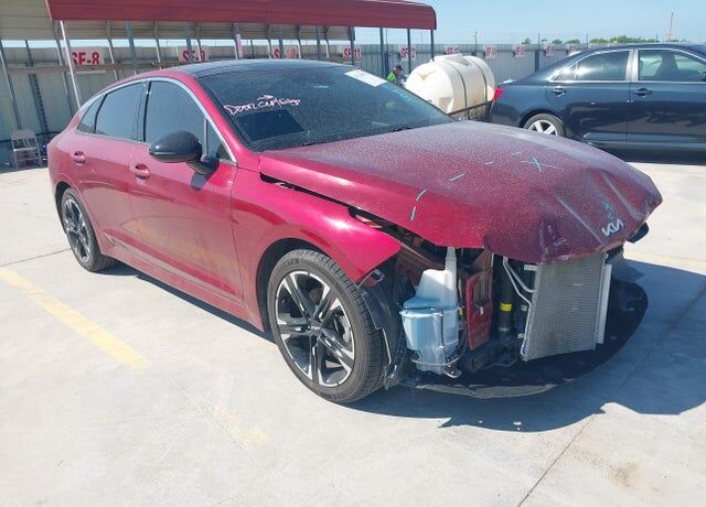 2022 KIA K5