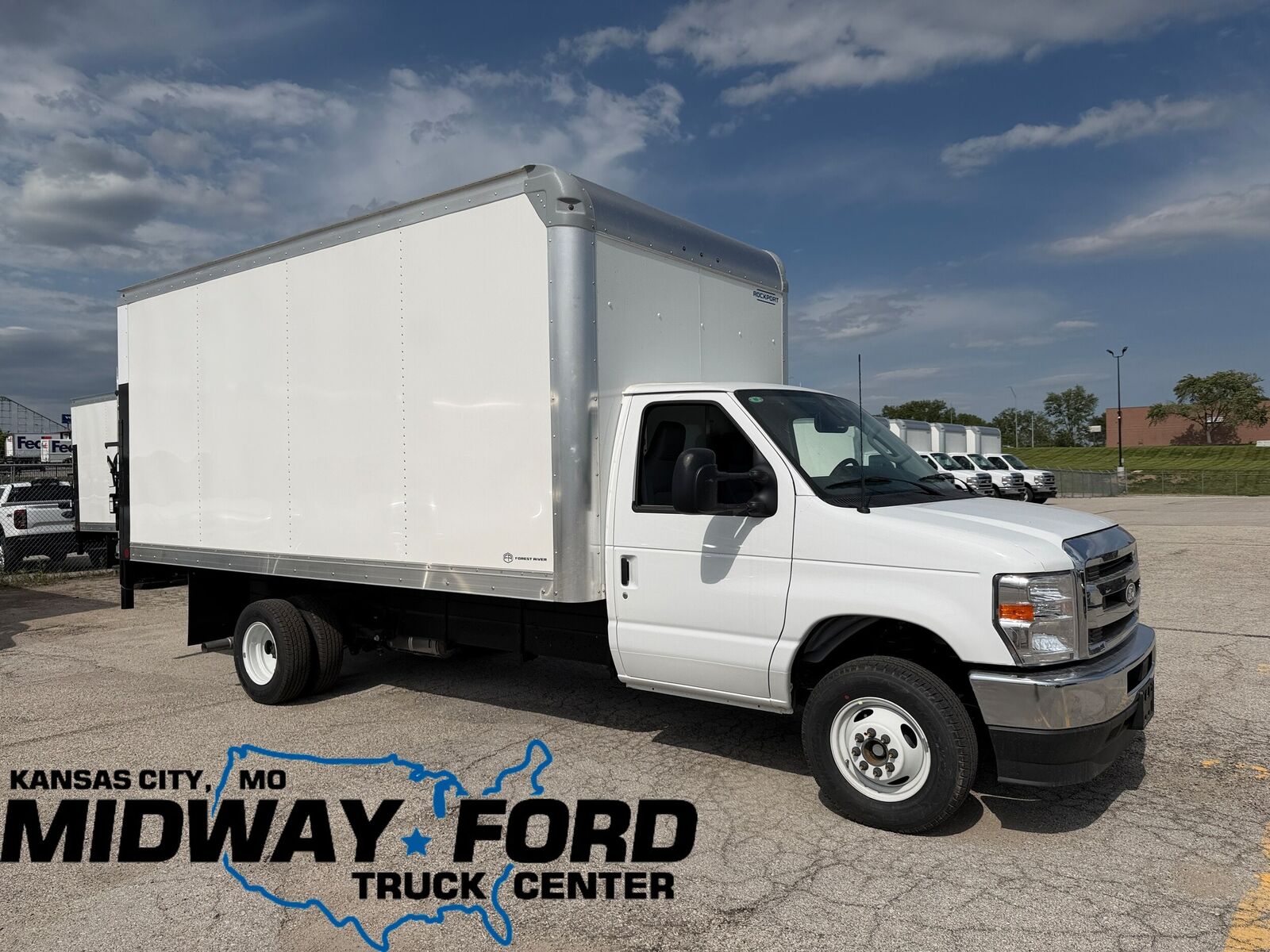 2027 FORD E-450