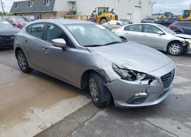 2015 MAZDA Mazda3