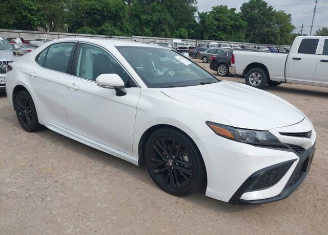 2024 TOYOTA Camry