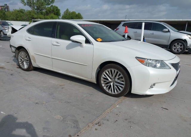2014 LEXUS ES