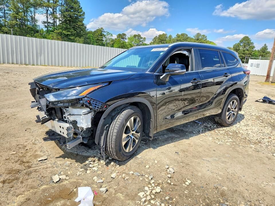2024 TOYOTA Highlander