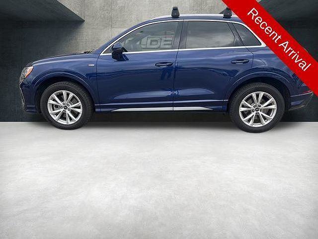 2022 Audi Q3