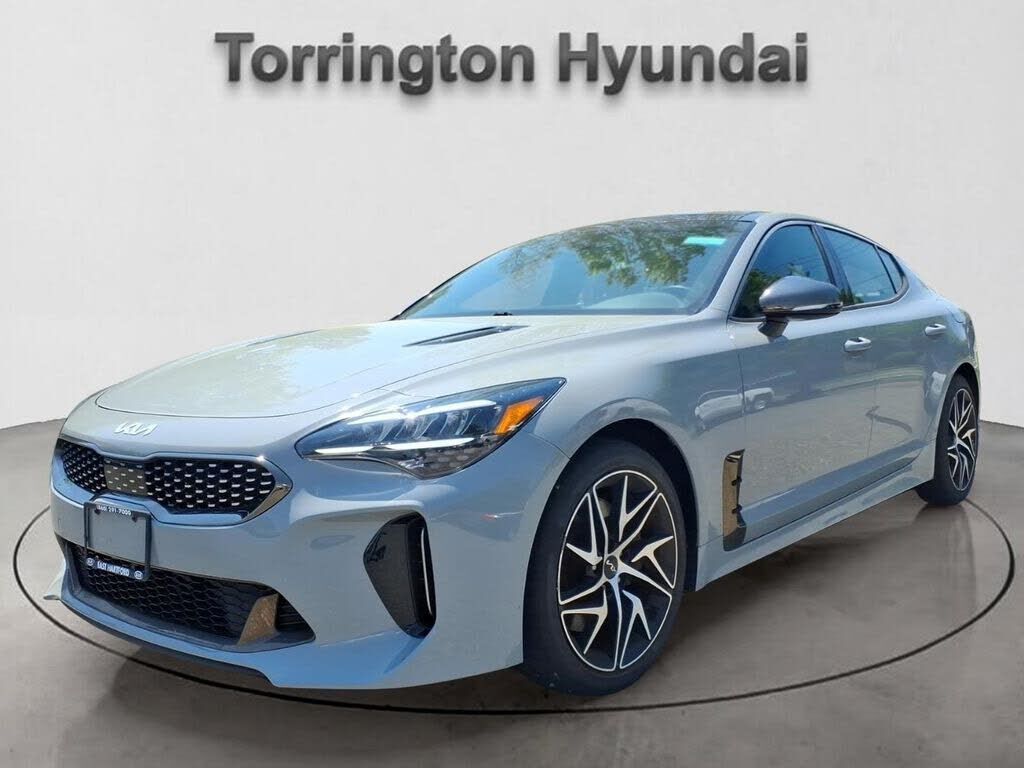 2022 KIA Stinger