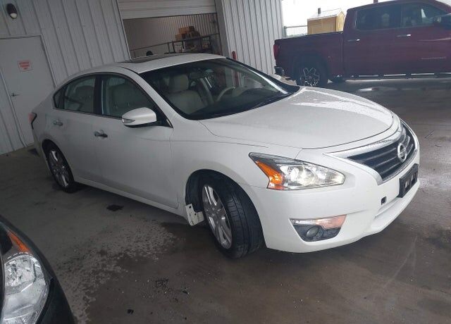 2014 NISSAN Altima