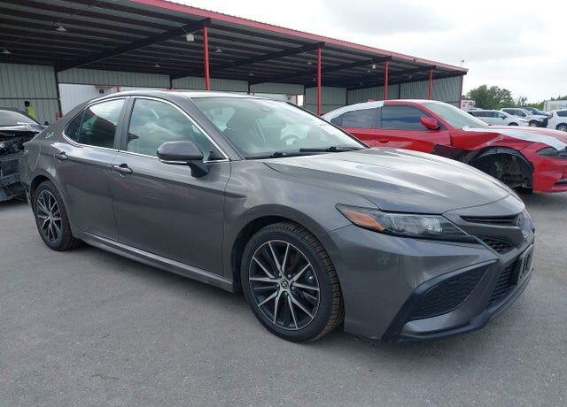 2022 TOYOTA Camry