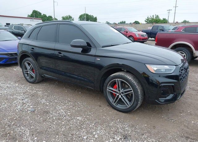 2024 AUDI Q5 e