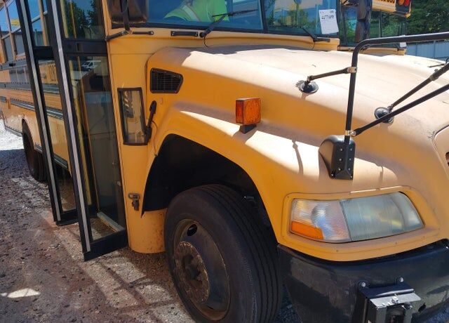 2011 BLUE BIRD BB Conventional
