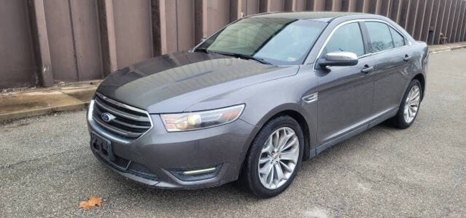 2015 FORD Taurus