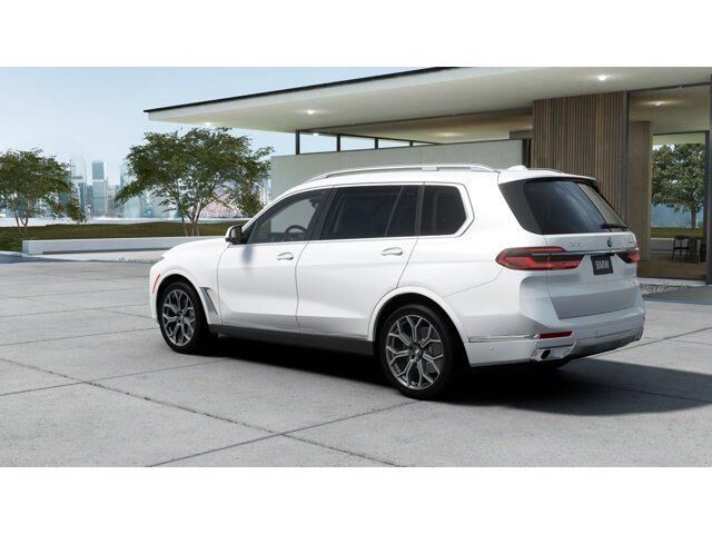 2026 BMW X7
