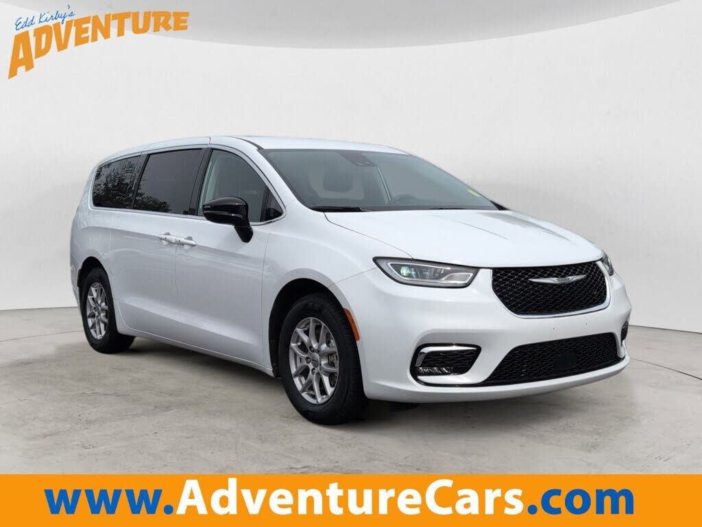 2024 CHRYSLER Pacifica