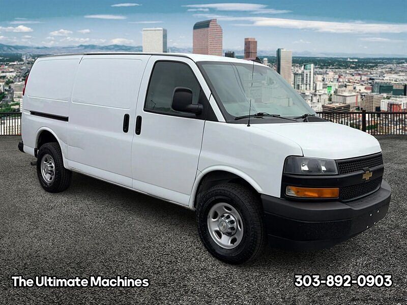 2022 CHEVROLET Express