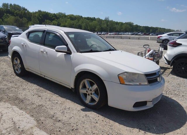 2012 DODGE Avenger