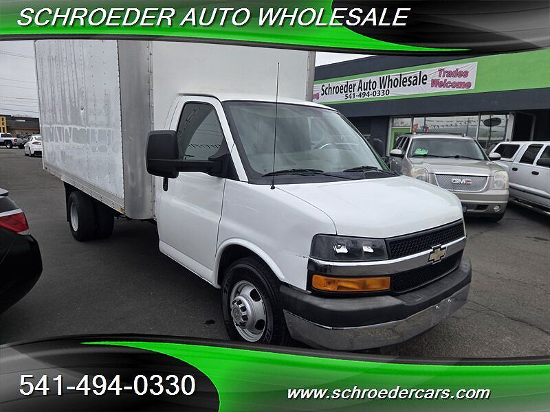 2011 CHEVROLET Express
