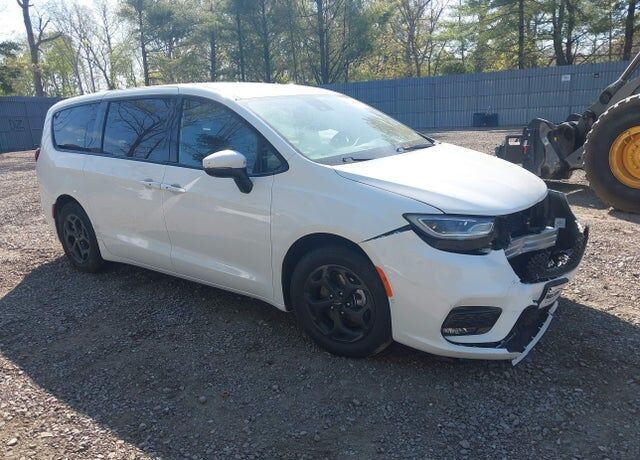 2023 CHRYSLER Pacifica