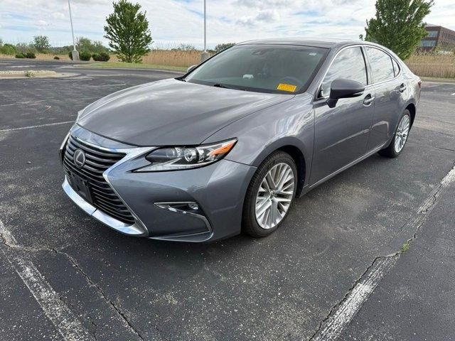 2017 Lexus ES