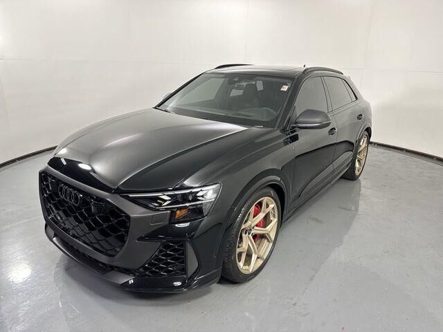 2025 Audi RS Q8