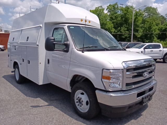 2026 FORD E-350