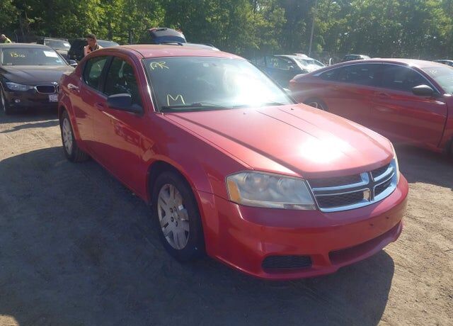 2013 DODGE Avenger
